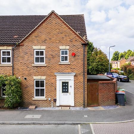 2 Tracy Avenue Villa Slough Luaran gambar