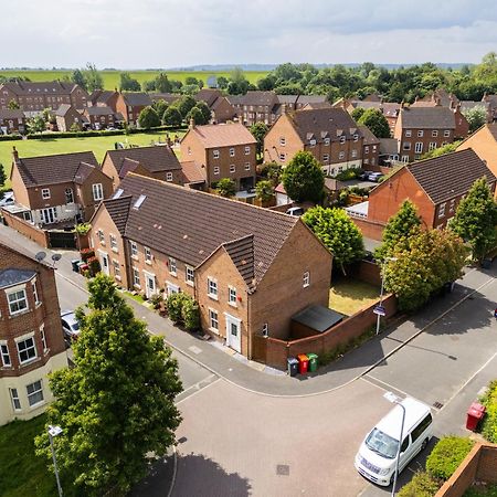 2 Tracy Avenue Villa Slough Luaran gambar