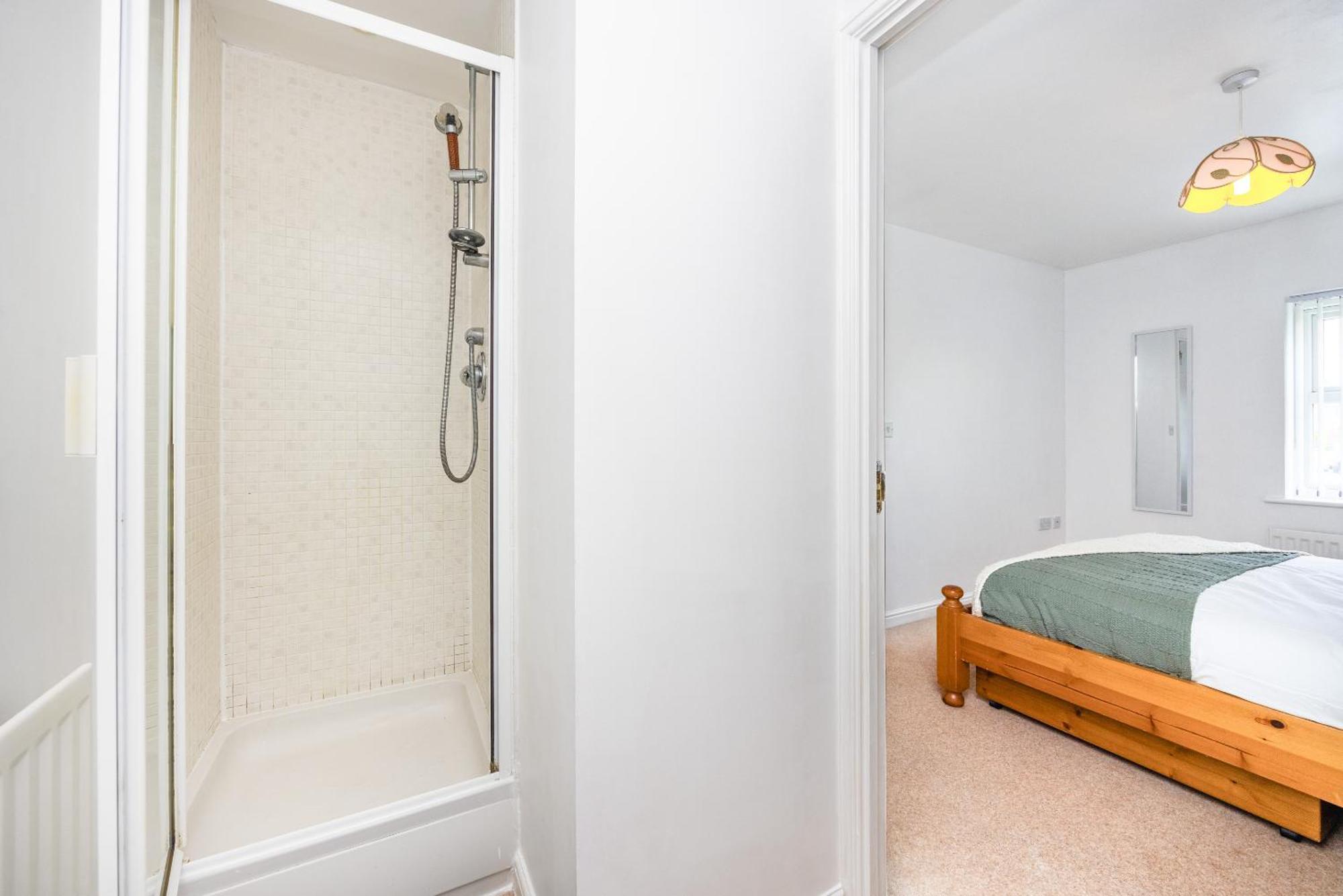 2 Tracy Avenue Villa Slough Luaran gambar
